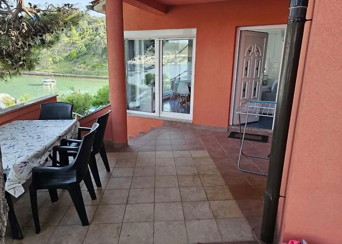 Apartments Zala Matusan